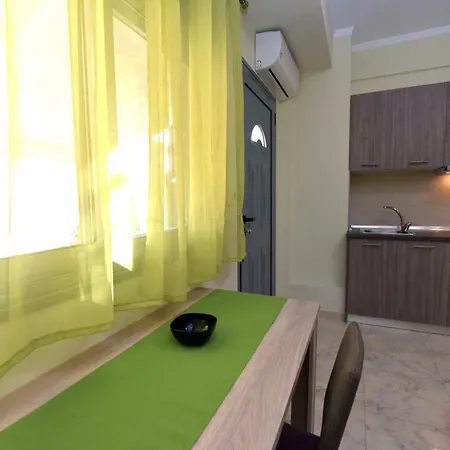 Elia Beach Suites Lejlighed Flogita