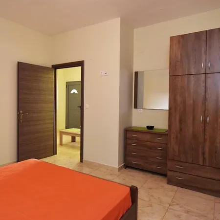 Elia Beach Suites Lejlighed *