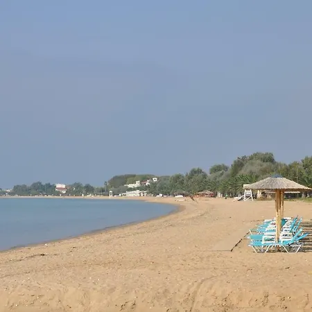 Elia Beach Suites Flogita