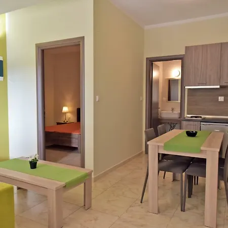 Elia Beach Suites * Flogita