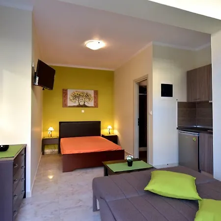 Elia Beach Suites Flogita